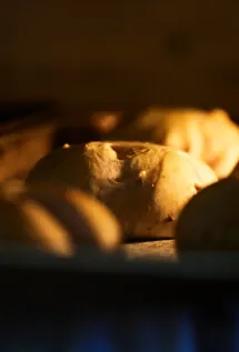 パンを焼いて冷凍する